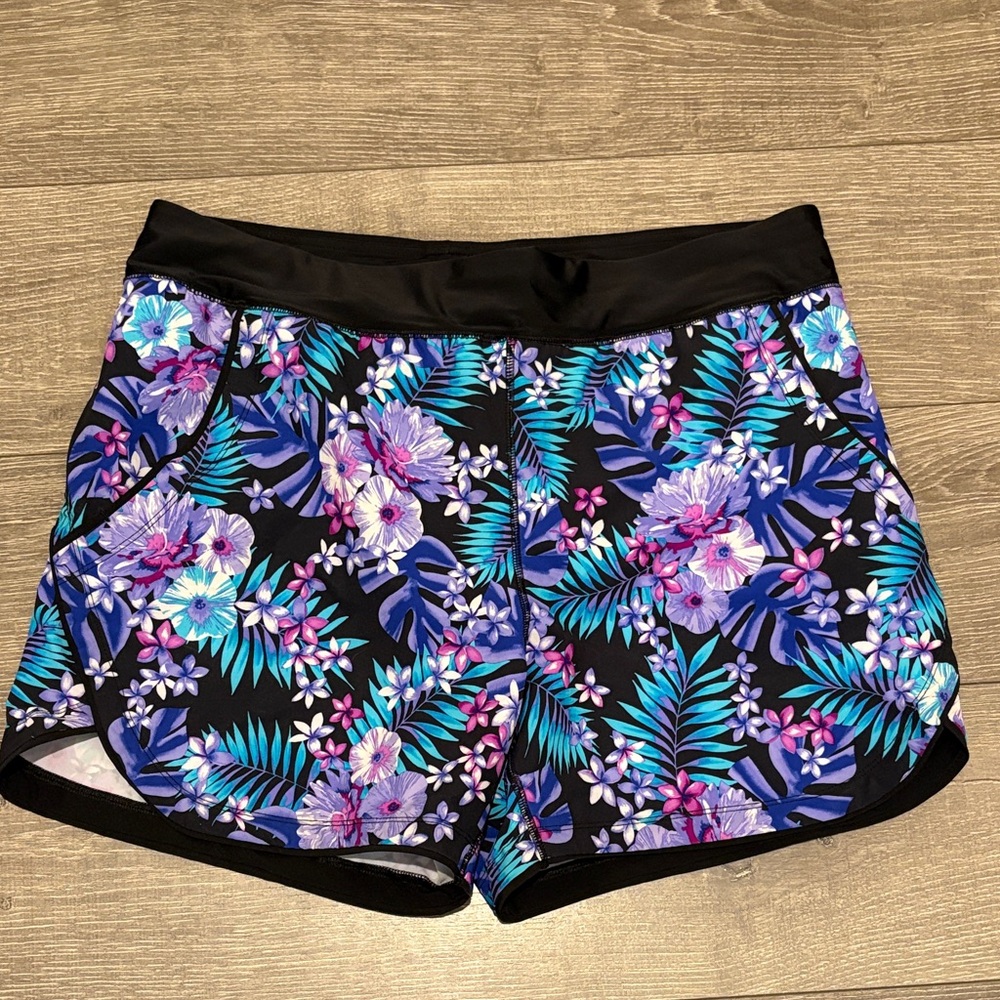 Lands’ End Women’s Athletic Shorts | Tropical Floral Print | Size 16 | EUC